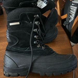 Black Field and stream boots only worn once!